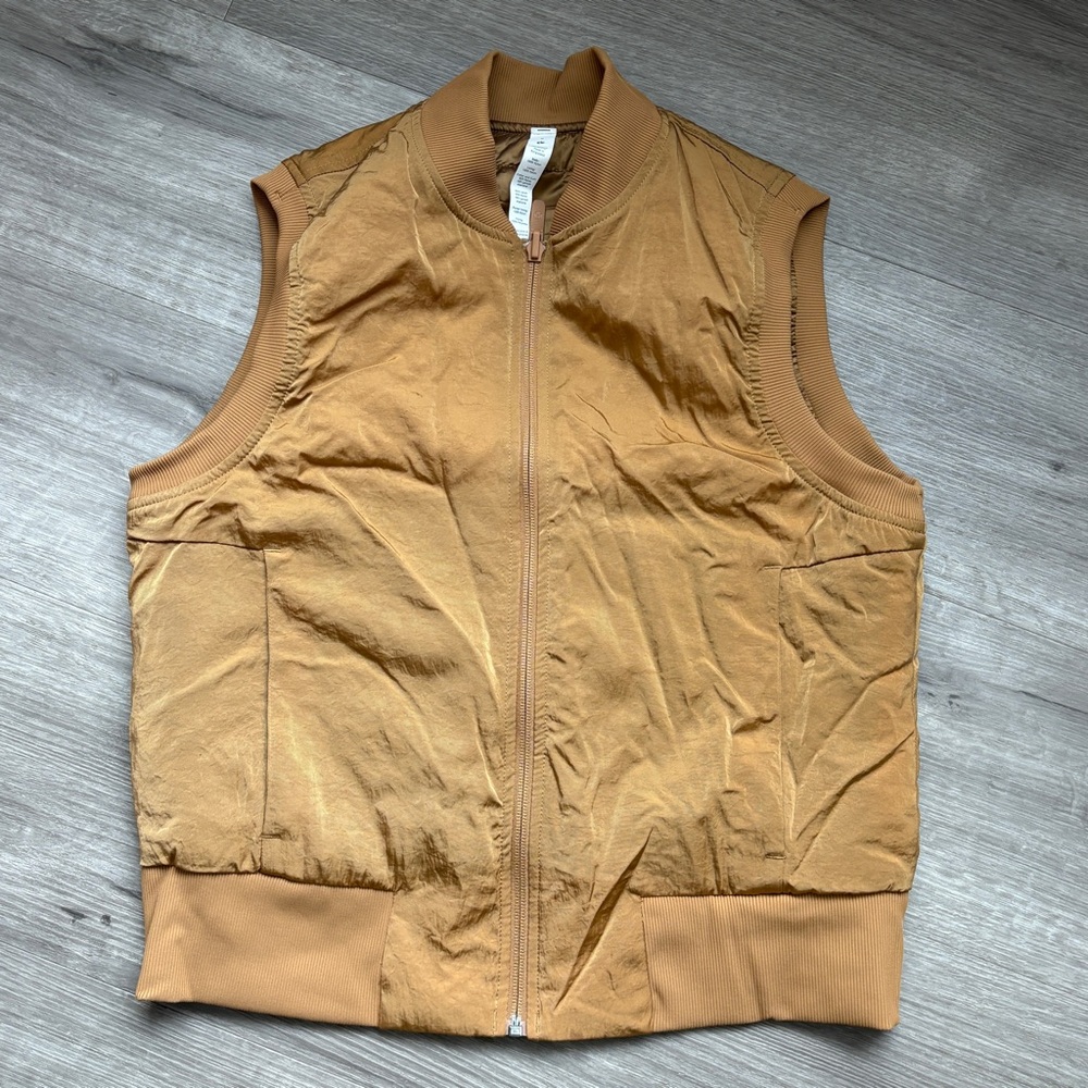 Lululemon Non-Stop Reversible Bomber Vest Bold Beige - Picture 5 of 9